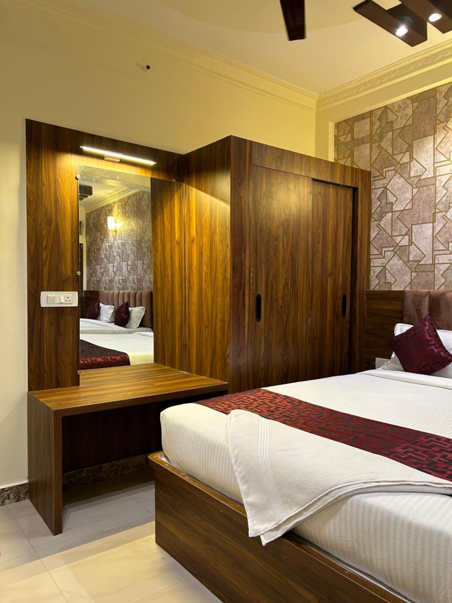 Hotel Boss Palace Mysore Luaran gambar